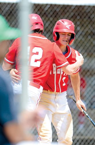 Everett wins in walk-off fashion